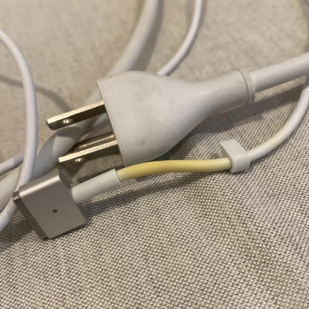 145”/12’ Apple 45W MagSafe 2 Power Adapter and AC power Adapter Extension Cable